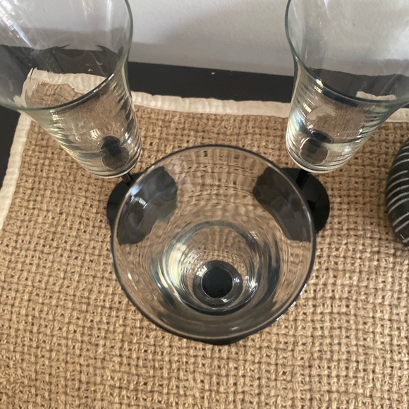 SET OF 3 VINTAGE LUMINARC BLACK STEM CHAMPAGNE FLUTE GLASSES - Picture 3 of 9